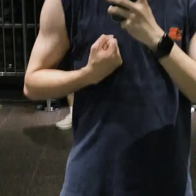 曹雅